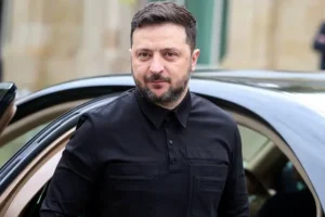 dmitrij peskov zhdet razyasnenij po perenosu peregovorov zelenskim-lessontime-ru-0