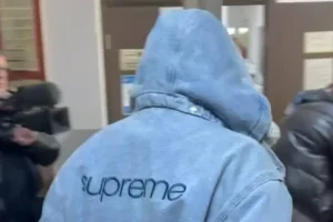 Гуф в Supreme приехал в суд Наро-Фоминска на слушания с Саруханяном guf v priehal v sud narofominska na slushaniya s saruhanyanom-lessontime-ru-0