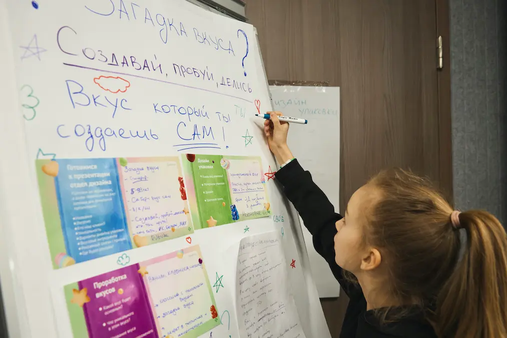 Дети разработали новые вкусы мороженого для «Перекрестка»