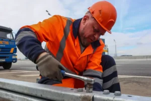 Москва обновила 186 км барьерных ограждений на магистралях moskva obnovila 186 km barernyh ograzhdenij na magistralyah-lessontime-ru-0