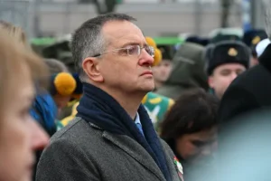 vladimir medinskij pochemu on vazhen dlya dialoga moskvy i kieva-lessontime-ru-0