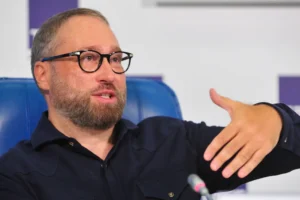 anton gorelkin nejroseti i ii menyayut realnost interneta-lessontime-ru-0