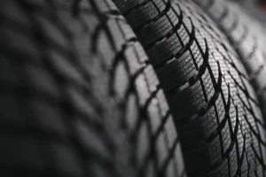 Эксперты Фурлетов и Русяев дают ценные подсказки о летних шинах! eksperty furletov i rusyaev dayut czennye podskazki o letnih shinah-lessontime-ru-0