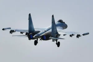 ВКС России: Су-35 опередил Су-27, загадка часов из Казани vks rossii su35 operedil su27 zagadka chasov iz kazani-lessontime-ru-0