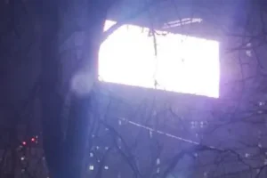 Красногорск и рекламные щиты. Горожане решают проблему бессонницы krasnogorsk i reklamnye shhity gorozhane reshayut problemu bessonniczy-lessontime-ru-0