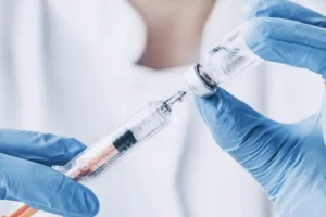 Максим Григорьев и Захарова рассказали о пытках военнопленных maksim grigorev i zaharova rasskazali o pytkah voennoplennyh-lessontime-ru-0