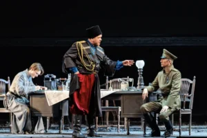 Малый театр представил премьеру Белой гвардии по Михаилу Булгакову malyj teatr predstavil premeru beloj gvardii po mihailu bulgakovu-lessontime-ru-0