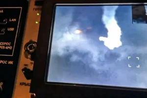 Минобороны отразило рекордную атаку: 125 дронов ВСУ сбиты за ночь minoborony otrazilo rekordnuyu ataku 125 dronov vsu sbity za noch-lessontime-ru-0