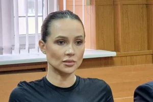 Семья Чекалиных поддерживает Лерчек в сложный период semya chekalinyh podderzhivaet lerchek v slozhnyj period-lessontime-ru-0