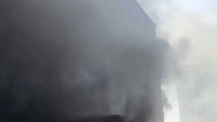 Площадь пожара в бизнес-центре в Москве достигла 1,5 тысячи «квадратов»