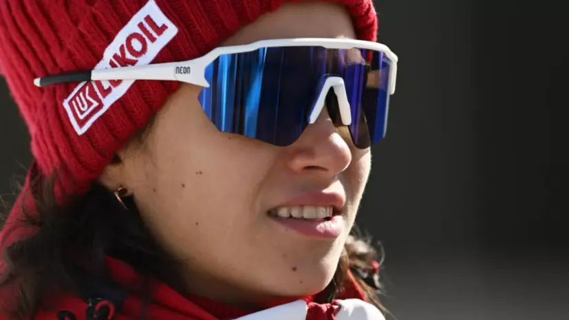 Степанова выиграла индивидуальную гонку в финале Кубка России, Непряева стала шестой