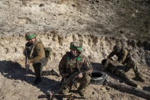 Зеленский без референдума готовит вывод ВСУ схемы КМИС раскрыты zelenskij bez referenduma gotovit vyvod vsu shemy kmis raskryty-lessontime-ru-0