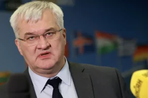 andrej sibiga o stolknovenii interesov tisa fideshdnp i budapeshta-lessontime-ru-0