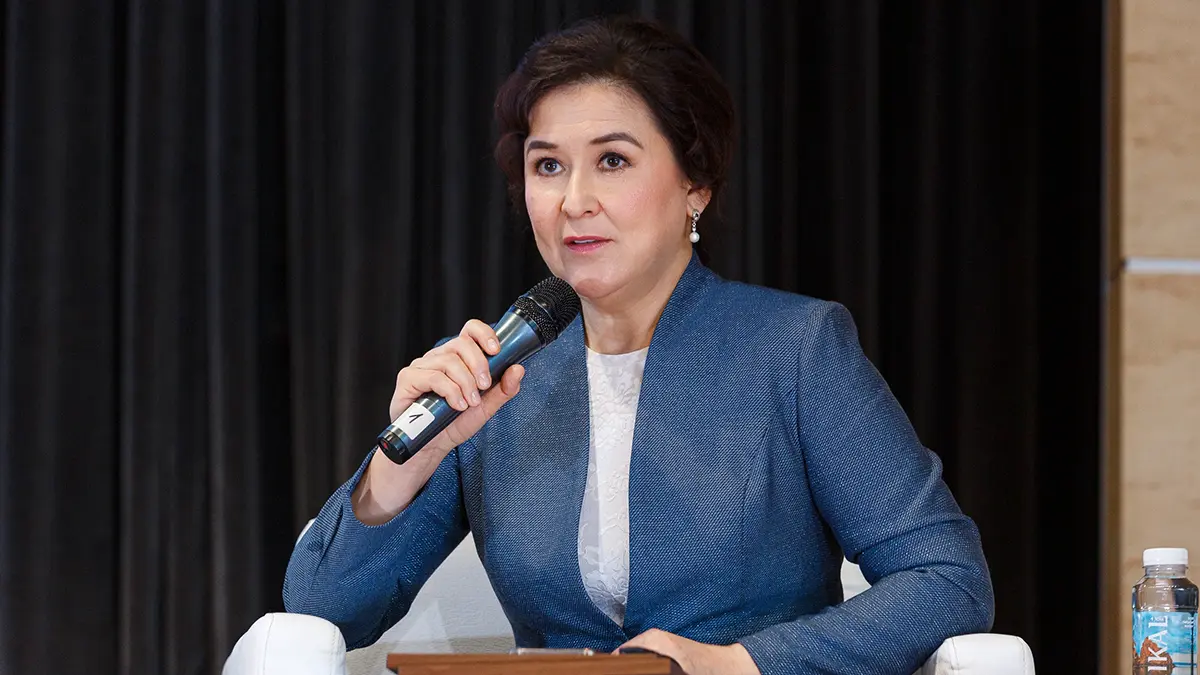 Суд в Москве оставил под арестом министра культуры Башкирии Шафикову