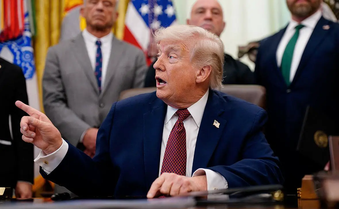 Дональд Трамп (Nathan Howard / Reuters)