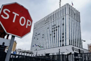 minyust rossii vklyuchil islamskij slovar v spisok ekstremistskih-lessontime-ru-0