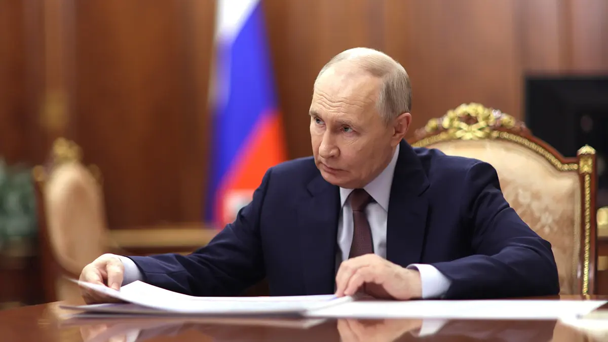 Путин определит даты перемирия ко Дню Победы