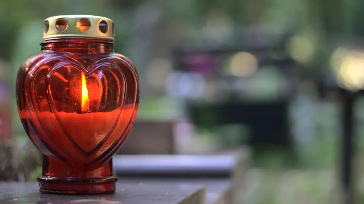 Подольская: 21 апреля стал выходным в восьми регионах России из-за Радоницы