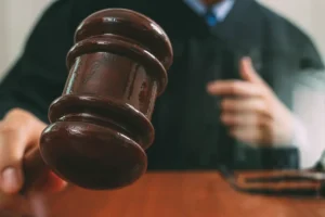 simonovskaya mezhrajonnaya prokuratura dobilas nakazaniya dlya dvuh muzhchin-lessontime-ru-0