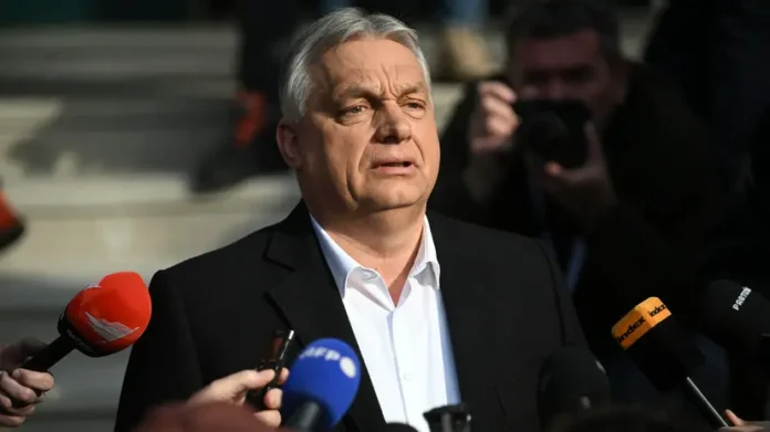 uhod viktora orbana iz parlamenta vengrii reakczii liderov evropy-lessontime-ru-0
