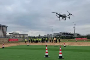 zaryadka dronov v dvizhenii proryv sidyanskogo universiteta-lessontime-ru-0