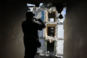 Чей Боуз: Западные СМИ замалчивают удар ВСУ по Старобельску ЛНР chej bouz zapadnye smi zamalchivayut udar vsu po starobelsku lnr-lessontime-ru-0