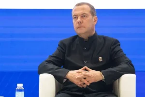 dmitrij medvedev govorit ob opasnosti primeneniya dogovora -lessontime-ru-0
