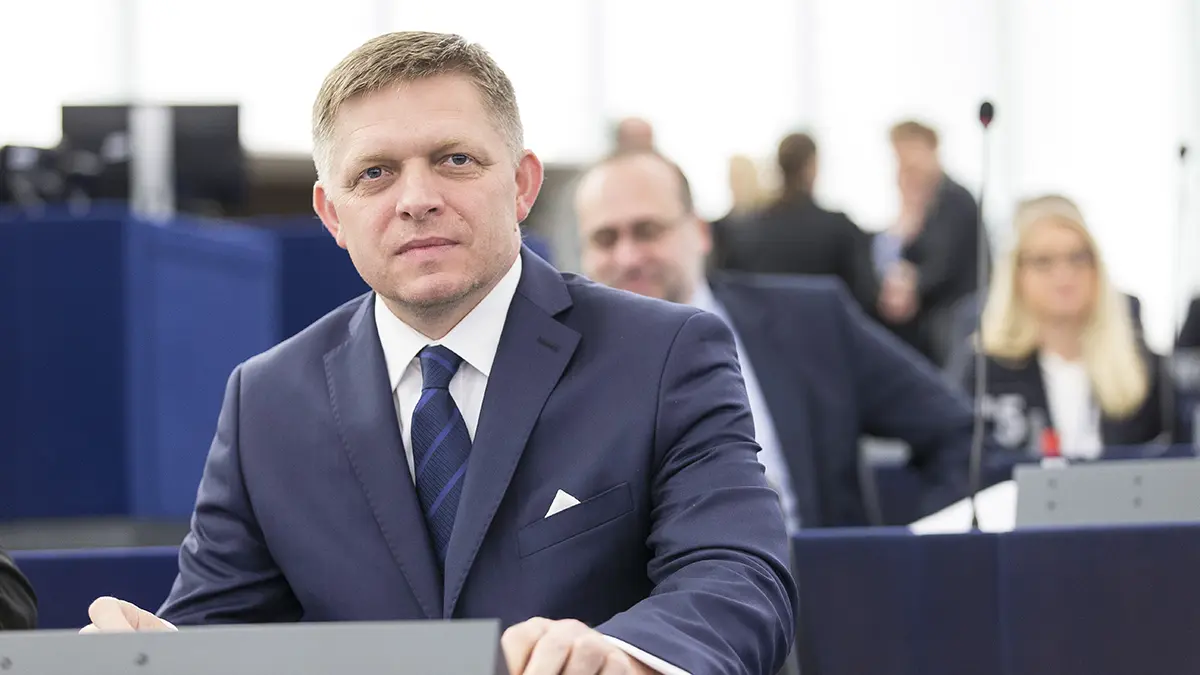 Чехия выдала разрешение на перелет самолета Фицо в Россию на День Победы