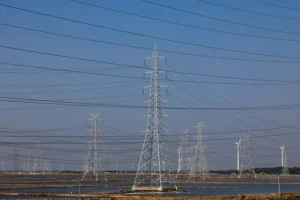 Индия: рекорды BRICS в солнечной энергии и роль угля indiya rekordy v solnechnoj energii i rol uglya-lessontime-ru-0