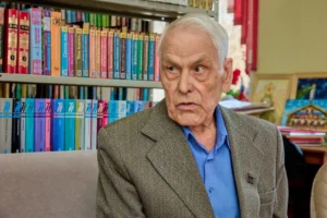 hudozhnik viktor belousov  matros iz sedankinskogo internata-lessontime-ru-0