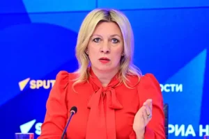 Мария Захарова заявила советская символика 9 Мая важна для Берлина mariya zaharova zayavila sovetskaya simvolika 9 maya vazhna dlya berlina-lessontime-ru-0