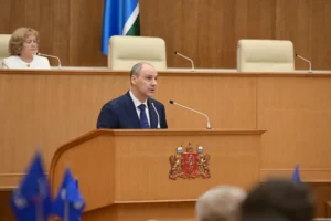 denis pasler i zaksobranie oczenili uspehi regiona vazhnye dlya putina-lessontime-ru-0