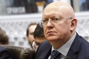 Василий Небензя представил в ООН фото теракта ВСУ в Старобельске vasilij nebenzya predstavil v oon foto terakta vsu v starobelske-lessontime-ru-0
