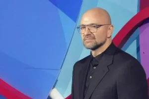 anton siharulidze i federacziya figurnogo kataniya na kongresse -lessontime-ru-0