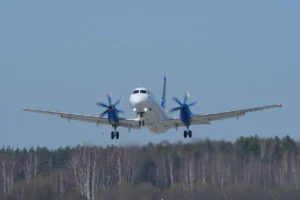 Ил-114-300 открывает новый этап в развитии авиакомпании "Аврора" il114300 otkryvaet novyj etap v razvitii aviakompanii avrora-lessontime-ru-0