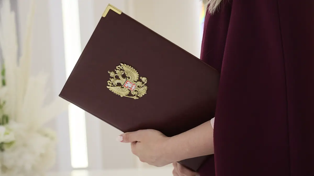 Минтруд напомнил о праве россиян на отпуск для подготовки к свадьбе