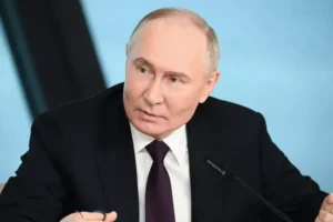 Путин о 200 тысячах дел о дезертирстве на Украине putin o 200 tysyachah del o dezertirstve na ukraine-lessontime-ru-0