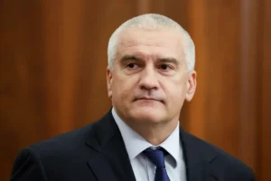 sergej aksenov toplivo v krymu stanet dostupnee cherez atan i tes-lessontime-ru-0