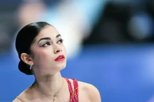 tatyana tarasova pozdravila adeliyu petrosyan  yunuyu zvezdu rossii-lessontime-ru-0