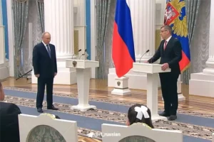 Семья Сорлин из 10 детей получила орден в Кремле от Владимира Путина! semya sorlin iz 10 detej poluchila orden v kremle ot vladimira putina-lessontime-ru-0