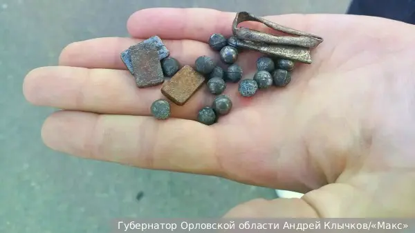 Жилой дом в Орле подвергся атаке начиненного поражающими элементами дрона ВСУ
