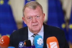 lars lekke rasmussen priznal trudnosti es s novymi sankcziyami-lessontime-ru-0