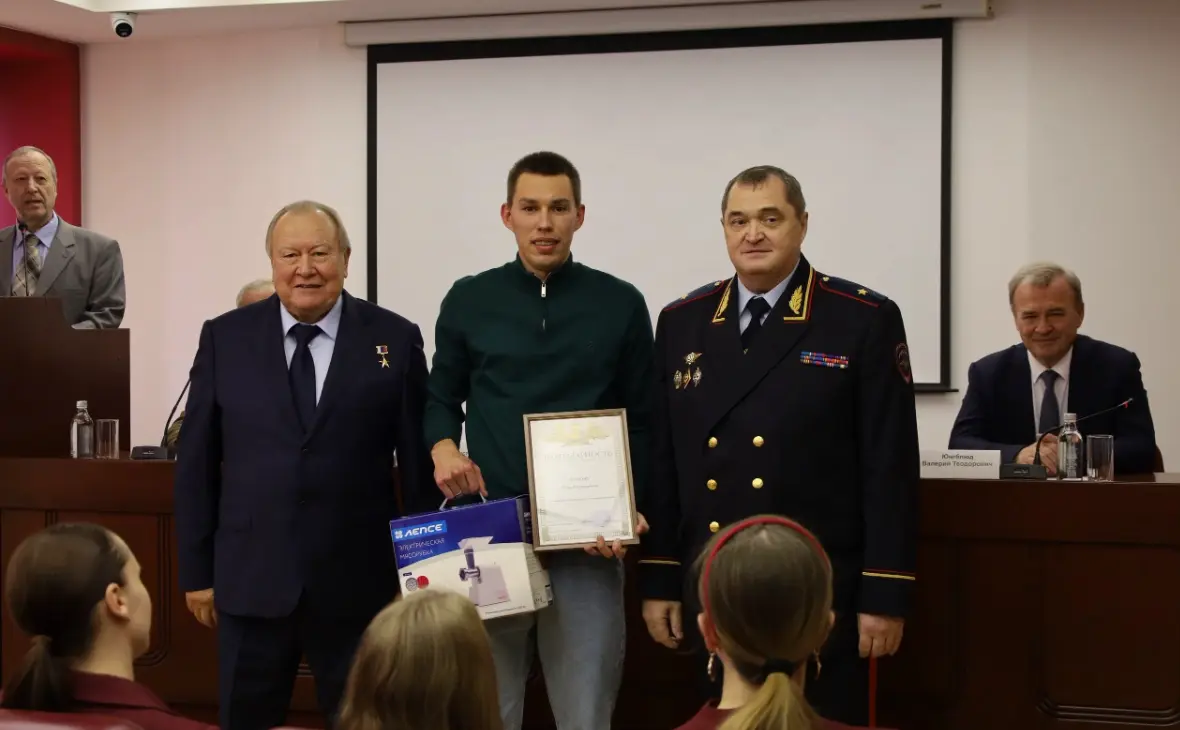 Егор Залесов (vk.ru/hcrodinakirov)