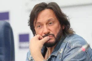 stas mihajlov oproverg razvod s zhenoj innoj-lessontime-ru-0