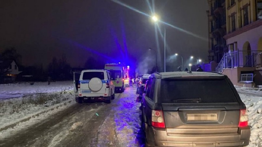 Успешная ликвидация возгорания автомобиля в подмосковном жилом комплексе 351c8537-4132-4ed9-945c-82520db2339c-679a04fd