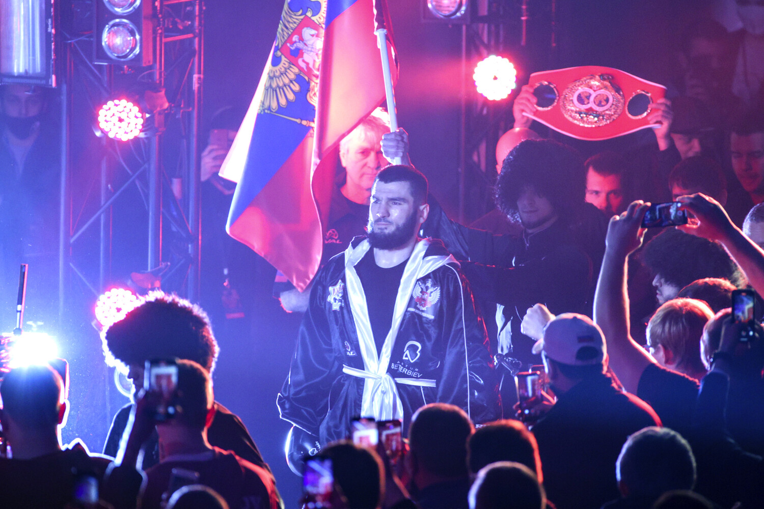 Бетербиев готов к новым вызовам после исторической победы 49f7a9ce-b6aa-4899-b259-25960e471f85-67636394