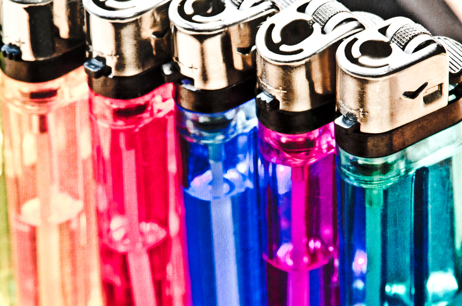 Новые штрафные санкции за продажу несовершеннолетним опасных газосодержащих товаров acc4b4ca-12aa-4f81-92fd-2dc205b120f8-676d7cd1