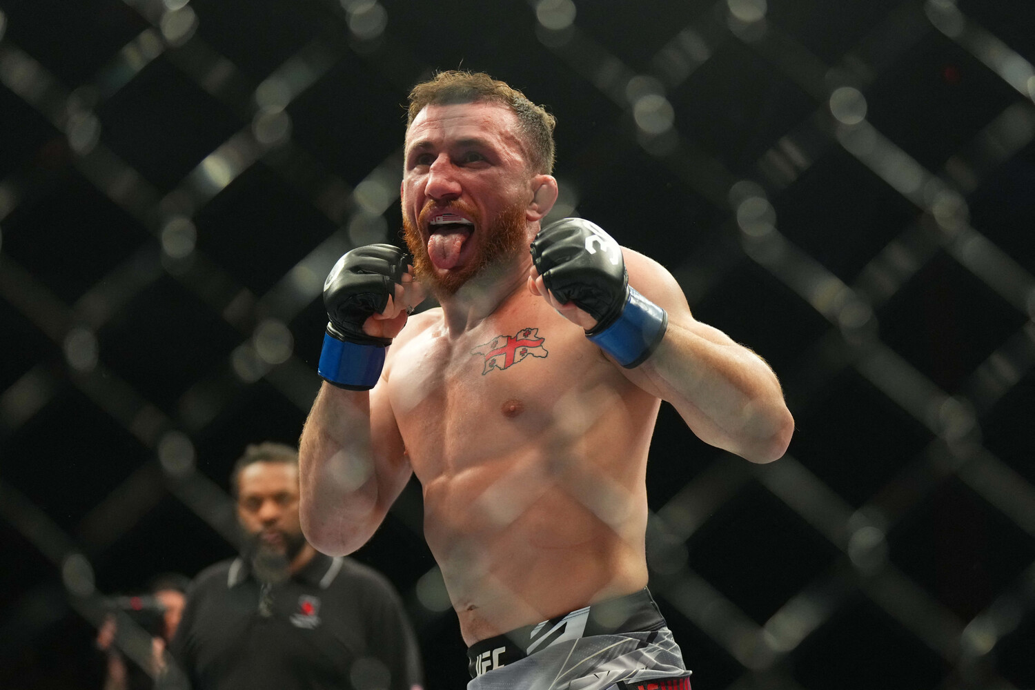 Чемпион UFC призывает к взаимному уважению перед титульным поединком 066da075-11e1-44e6-96b4-ec11aff45e47-67d5f3b0