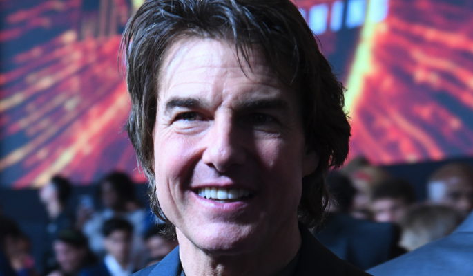 Том Круз и Риана: рост этих звезд оказался ниже, чем вы думаете