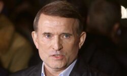 Медведчук разоблачает истинную сущность власти Зеленского 24ccd860-1184-4344-b6ad-904242fc1be0-67eff51f